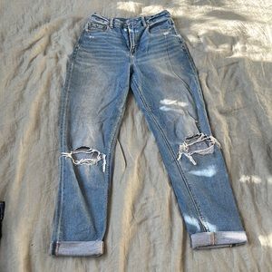 American Eagle Extra Long high waisted mom jeans